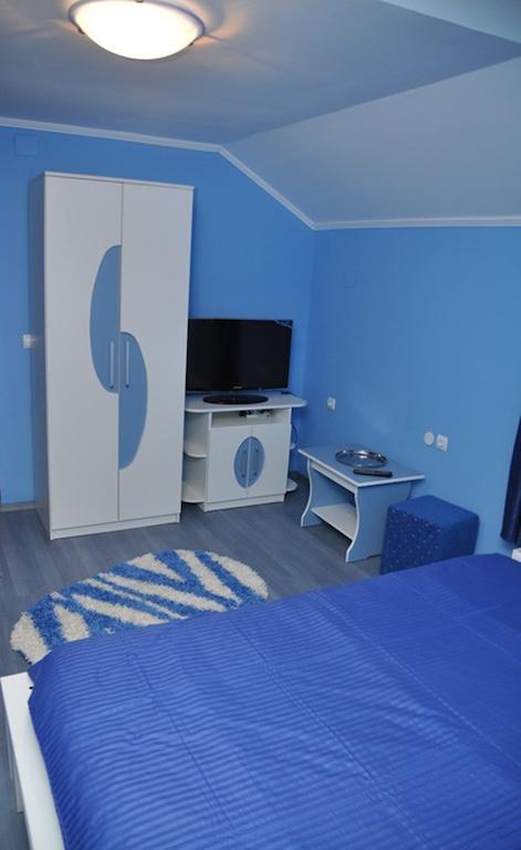 Pensiunea Brancoveneasca Campulung Room photo